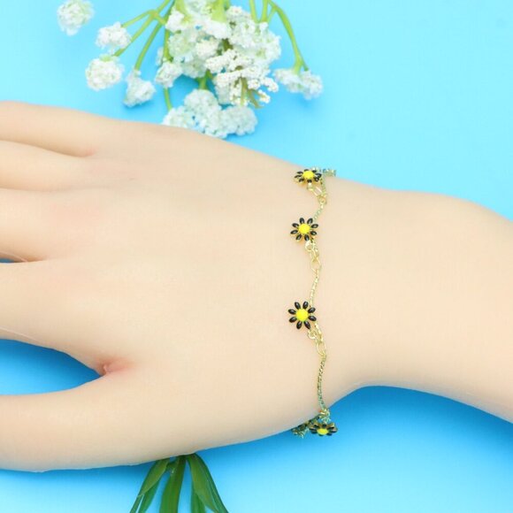 Chic & Stylish Bracelet – A Thoughtful Gift for Women and Girls, DYC1014 - Picture 4 of 8